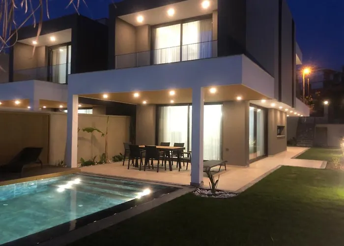 Villa Merkez 4 Odalarbanyolu